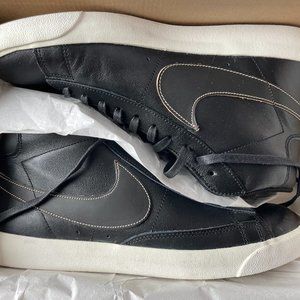 Nike Blazer Mid (New)